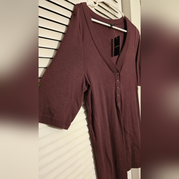 Torrid Plum V-Neck Buttoned Top - Picture 3 of 5